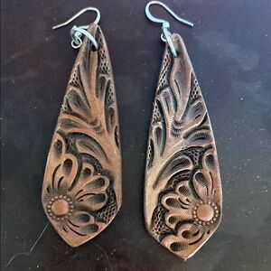 Elegant Brown leatherFloral Earrings